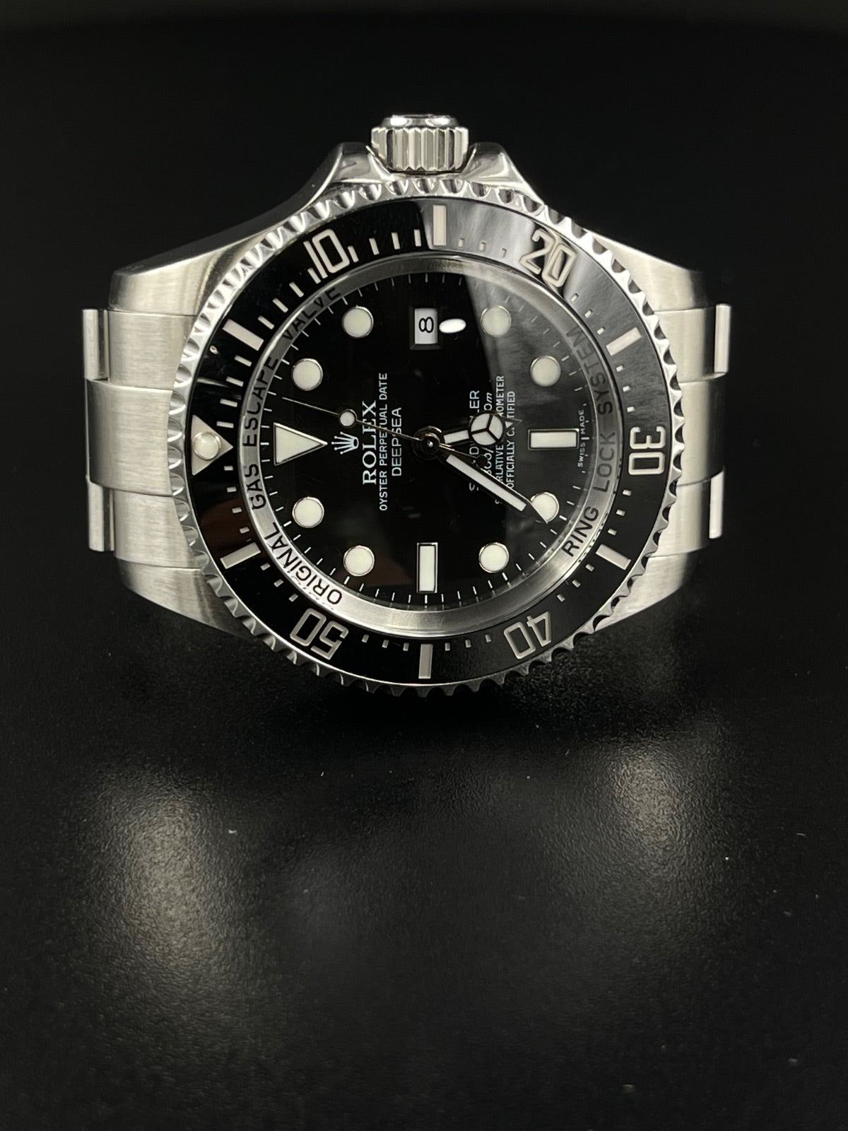 Rolex Sea-Dweller Deepsea 116660 40mm Watch