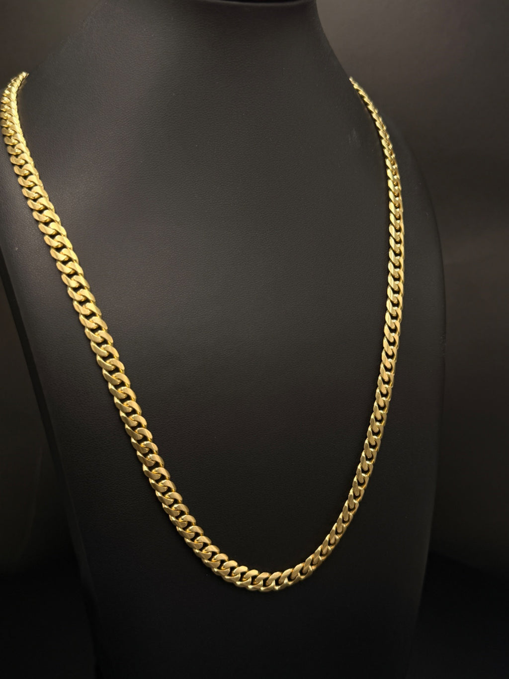 14K Gold Curb Chain Necklace 24 in 5.5mm