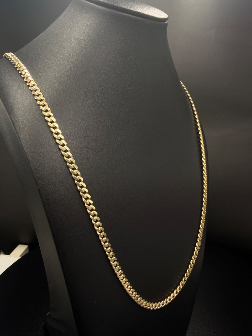 10K Gold Curb Chain Necklace 44.6g
