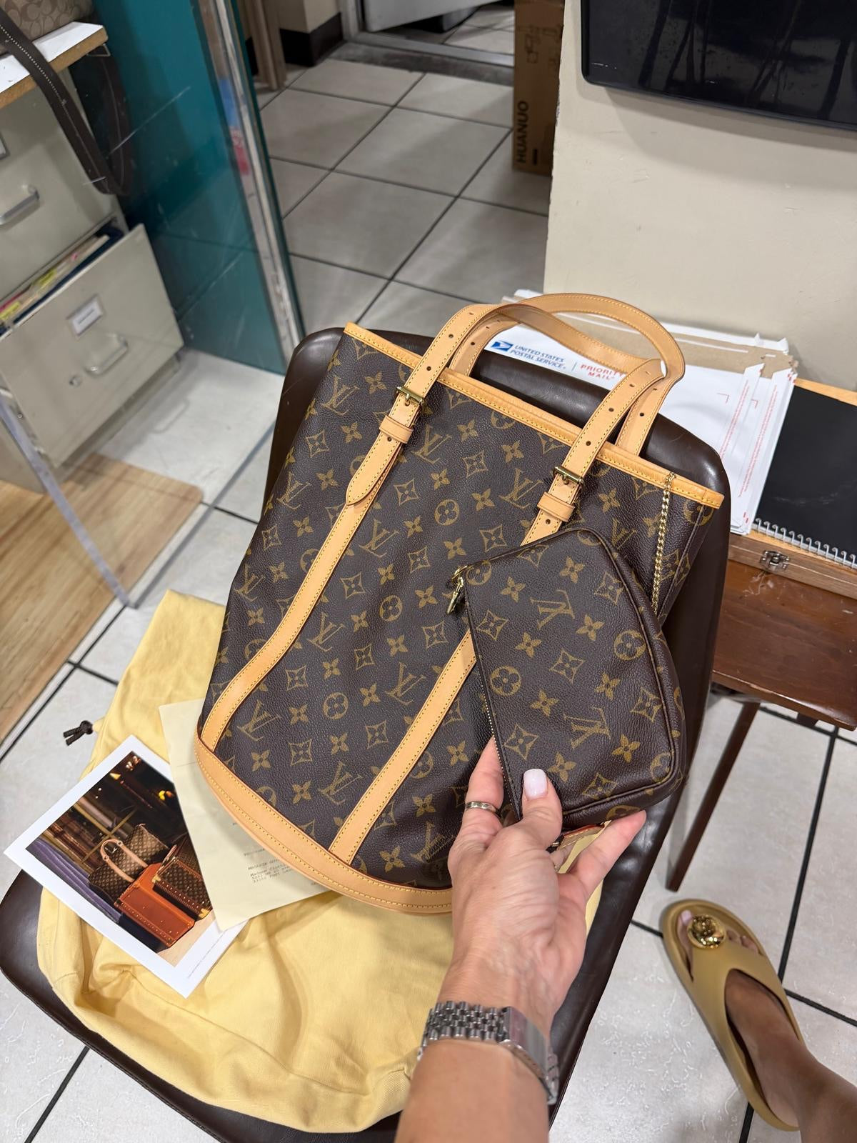 Louis Vuitton Monogram Marais Bucket GM Tote Bag