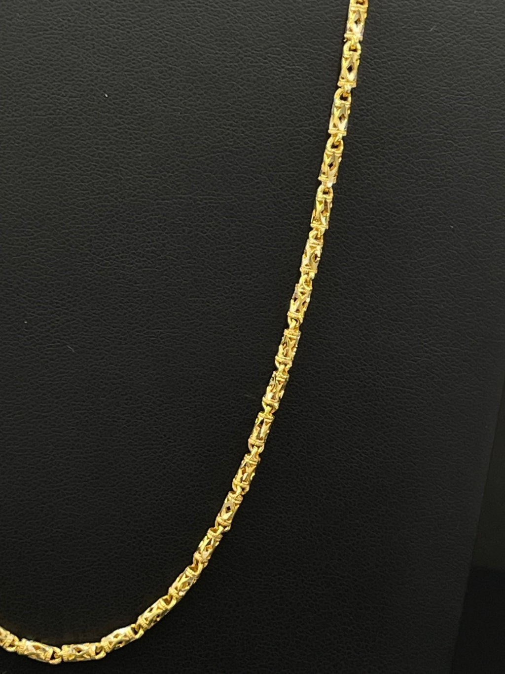 18K Gold Chain – 13.1g, 23in, 2.5mm | DD Pawn Loans