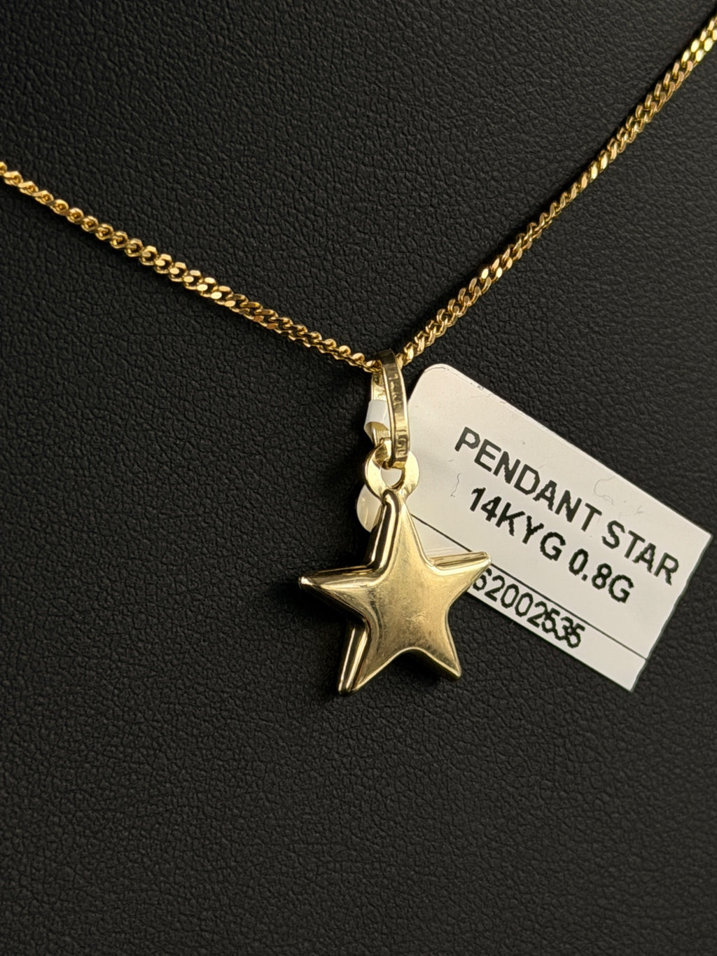 14K Gold Star Pendant .8g