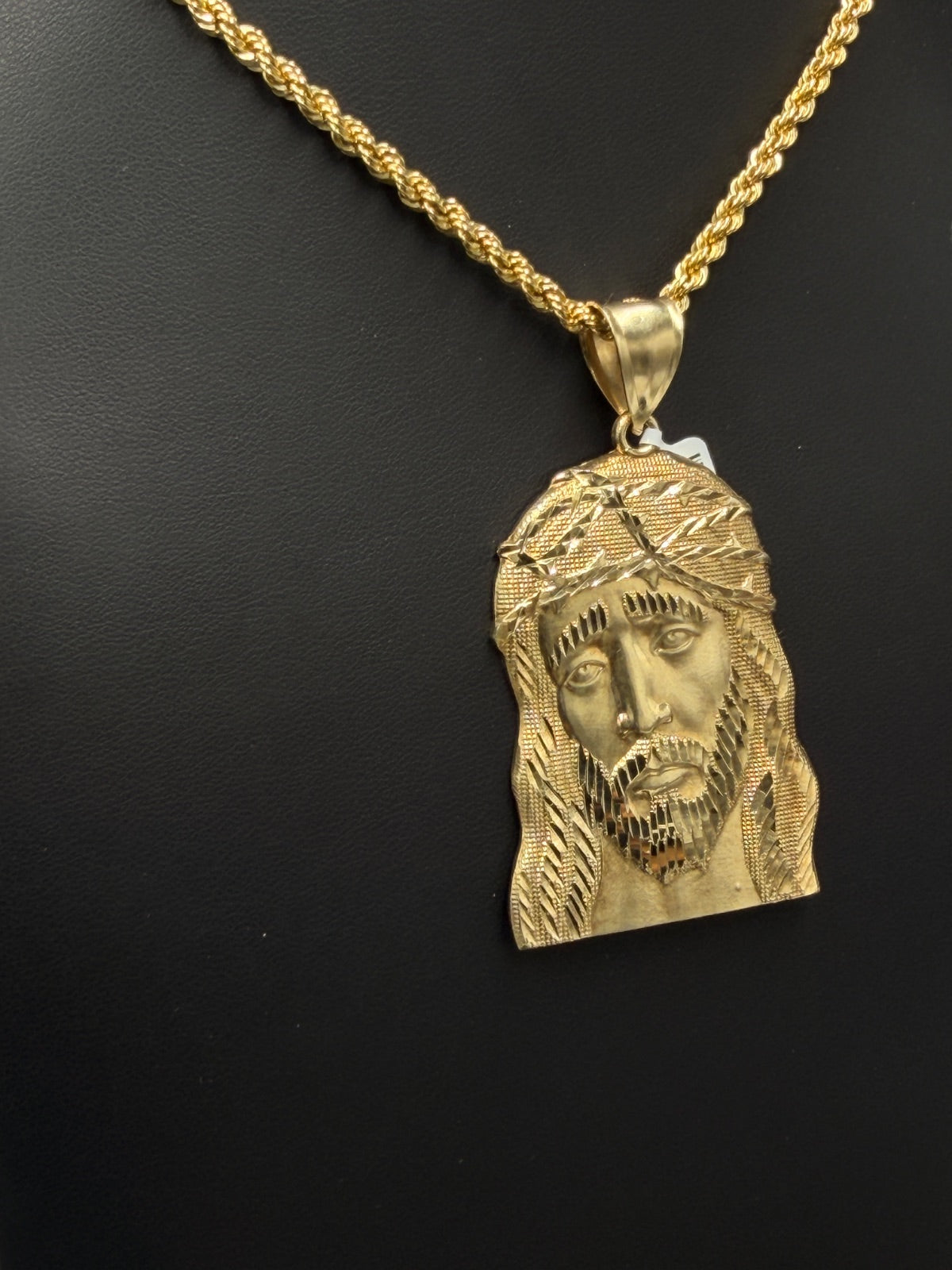 10K Gold Jesus Head Pendant – 9.8g | DD Pawn Loans — photo 3