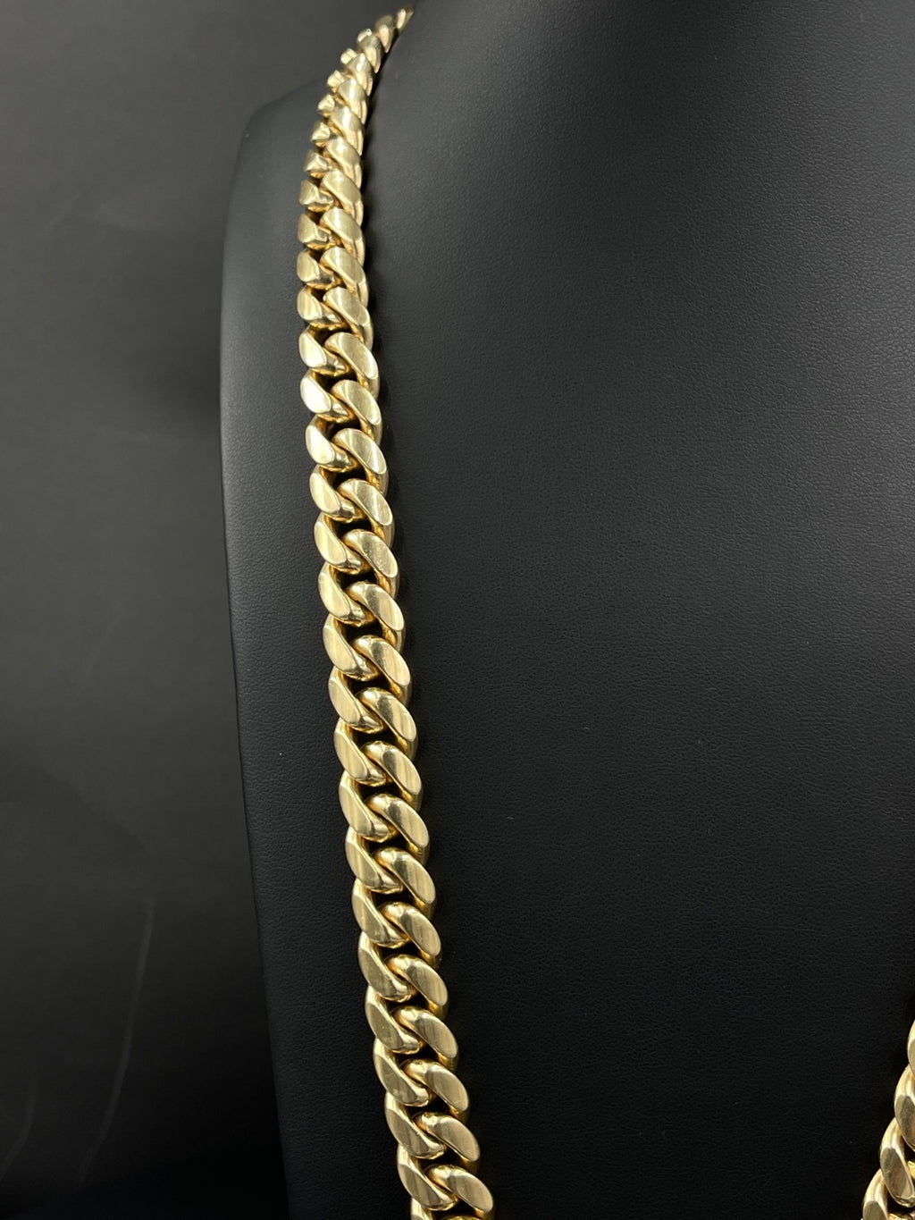 14K Gold Cuban Curb Chain Necklace for Sale