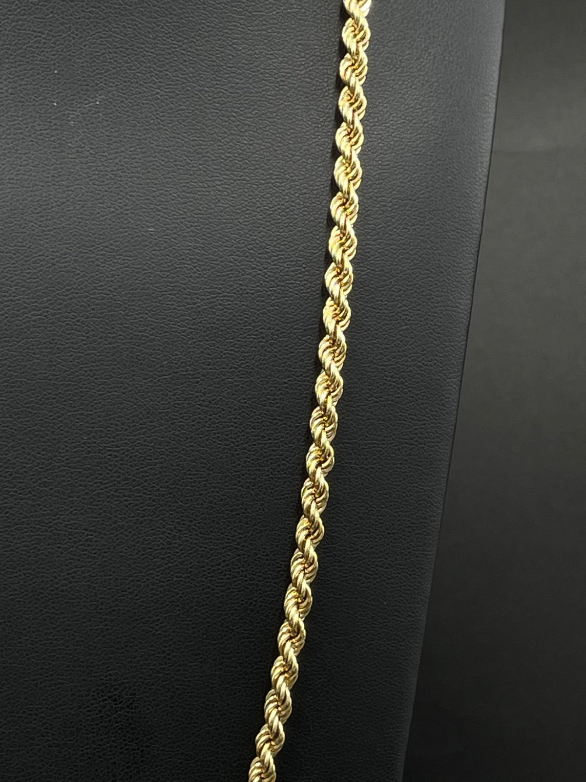 10K Gold rope Chain 
4mm
24 in