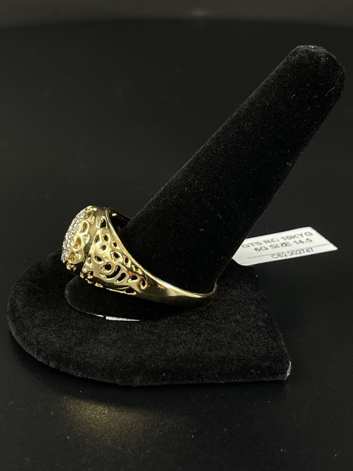 10K Gold Ring 
Size: 14.5