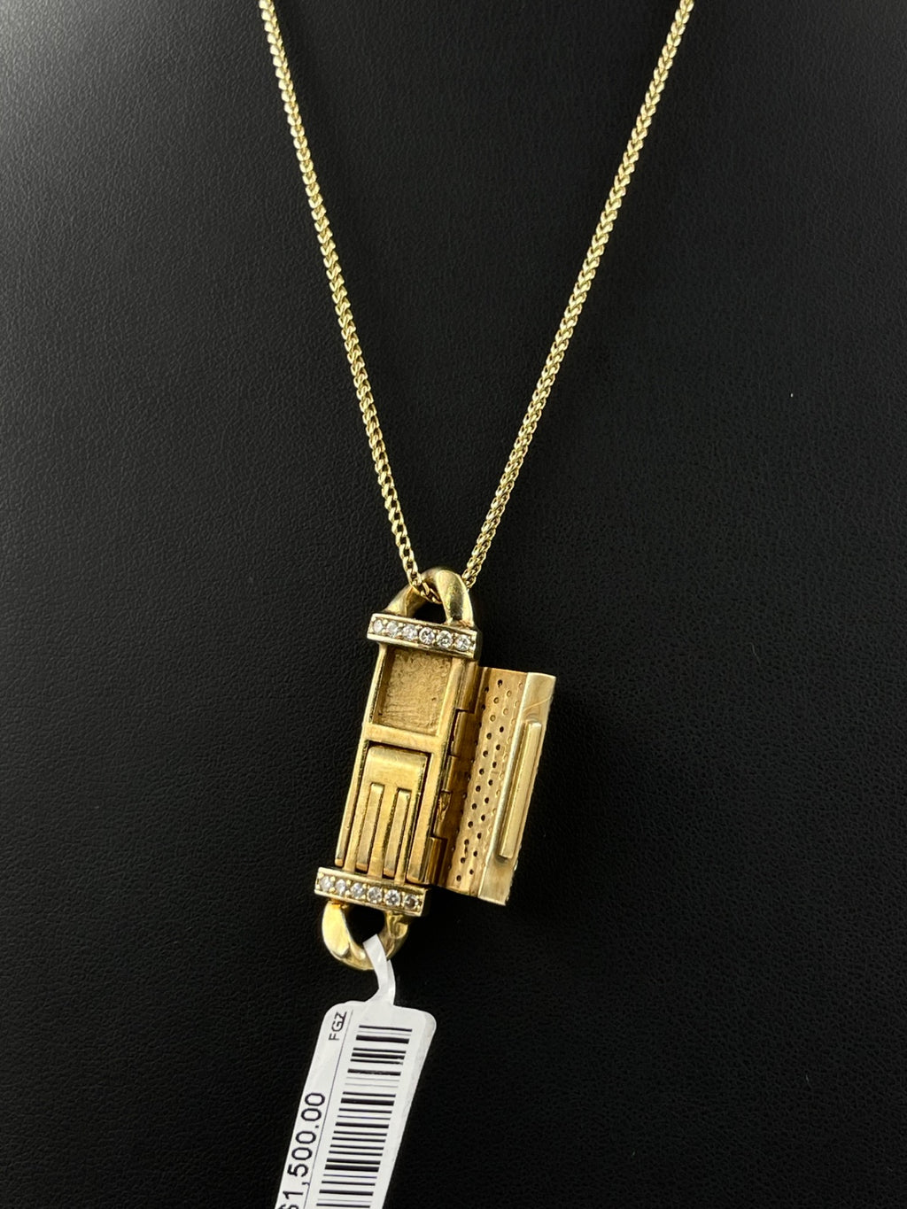 Gold Diamond Lock Pendant with Script Detail 11.25mm