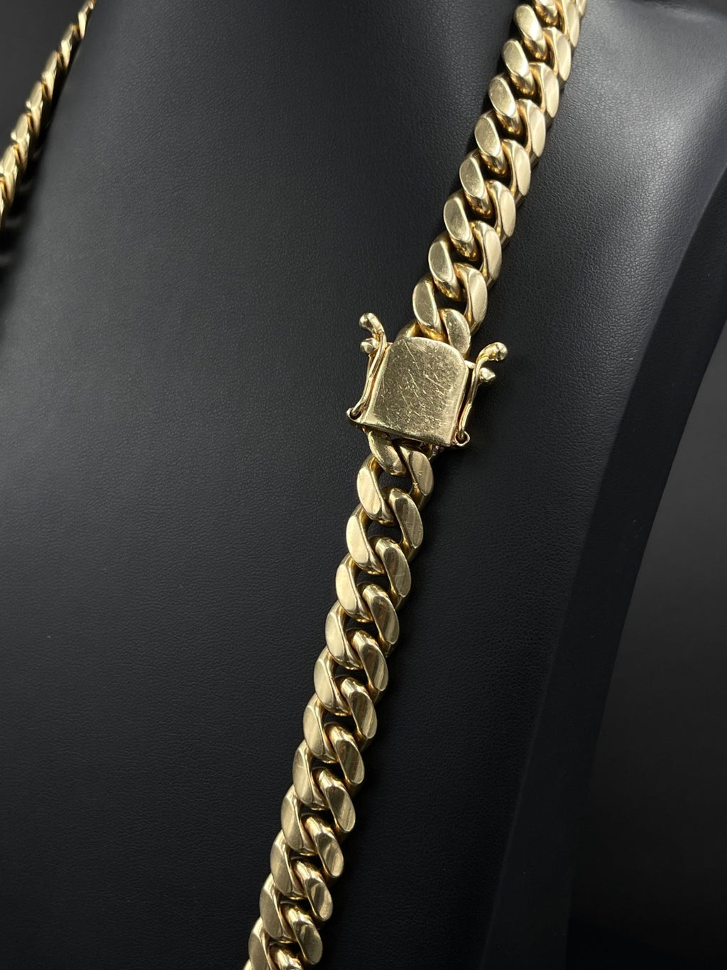 14K Gold Cuban Curb Chain Necklace for Sale