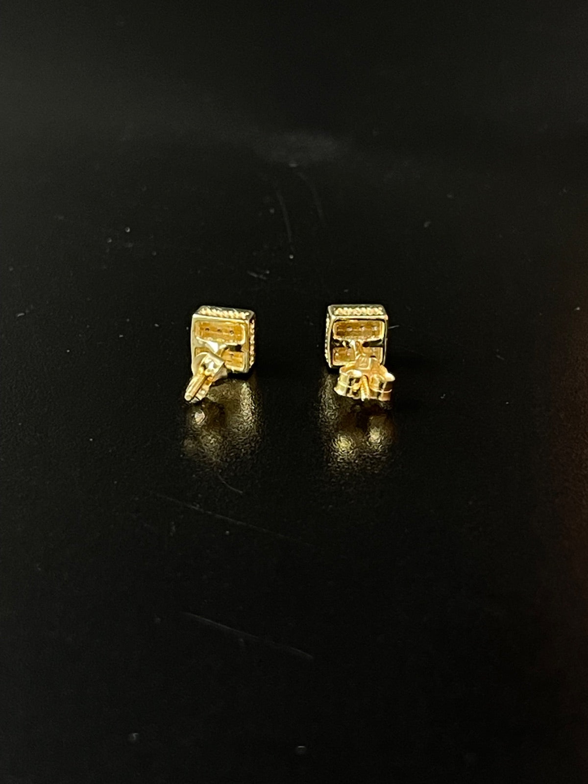 18K Gold Square Stud Earrings 6.25mm