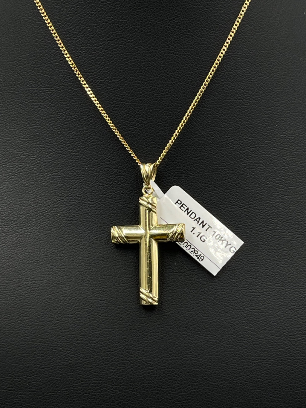 10K Gold Cross Pendant 
8.11mm