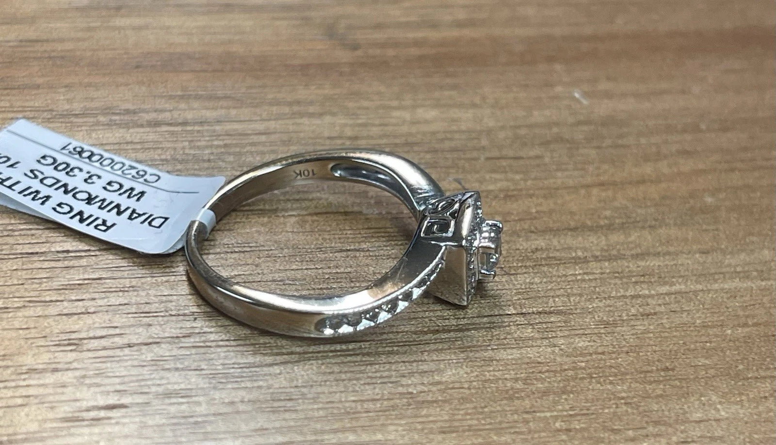10K White Gold Diamond Wedding Ring – Sz 7 | DD Pawn Loans