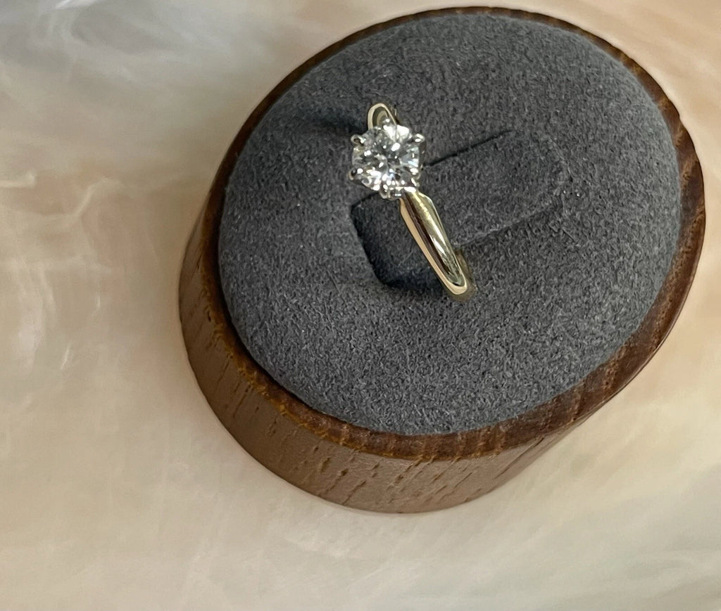 14K White Gold Solitaire Diamond Ring Sz 5.5 | DD Pawn Loans