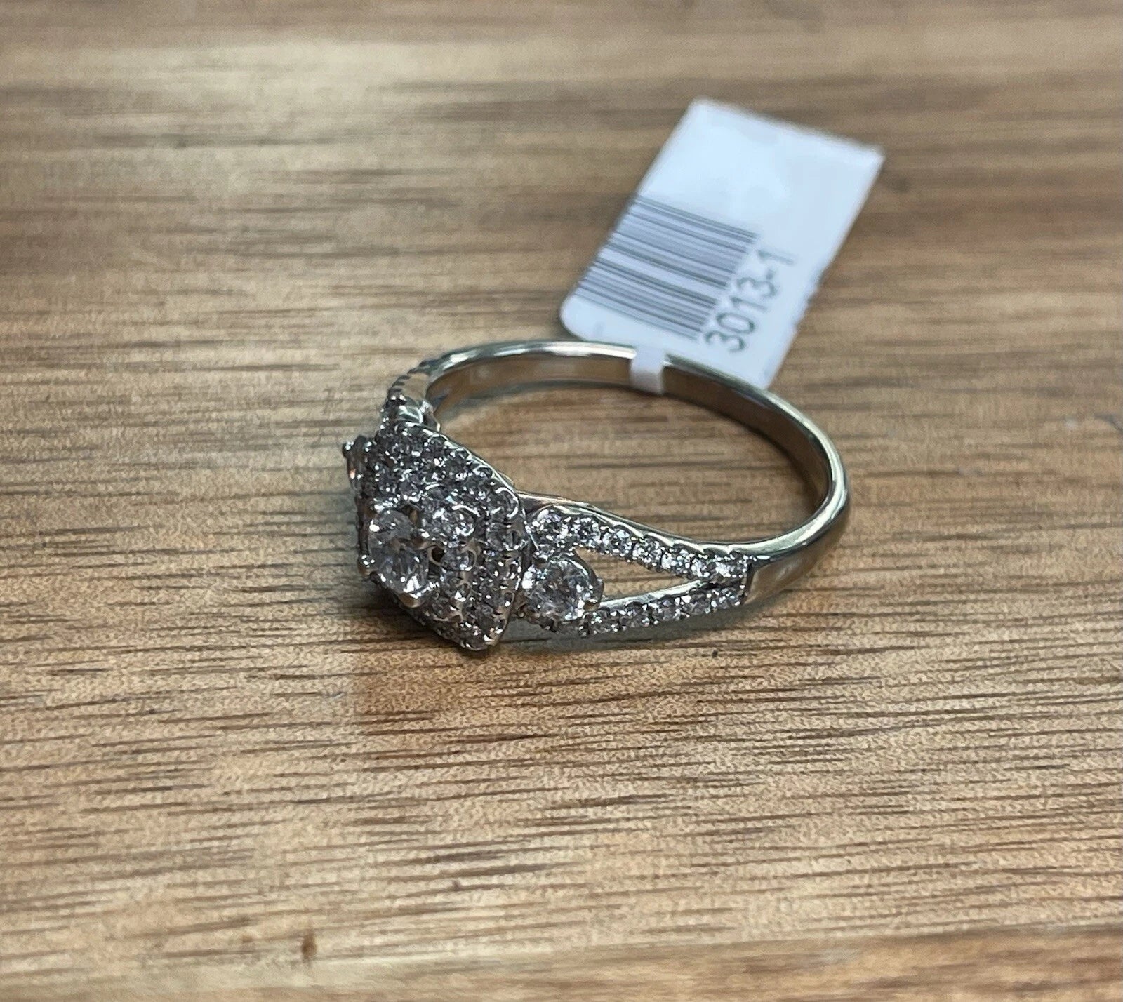 14K Two-Tone Diamond Cluster Ring Sz 9.5 | DD Pawn Loans
