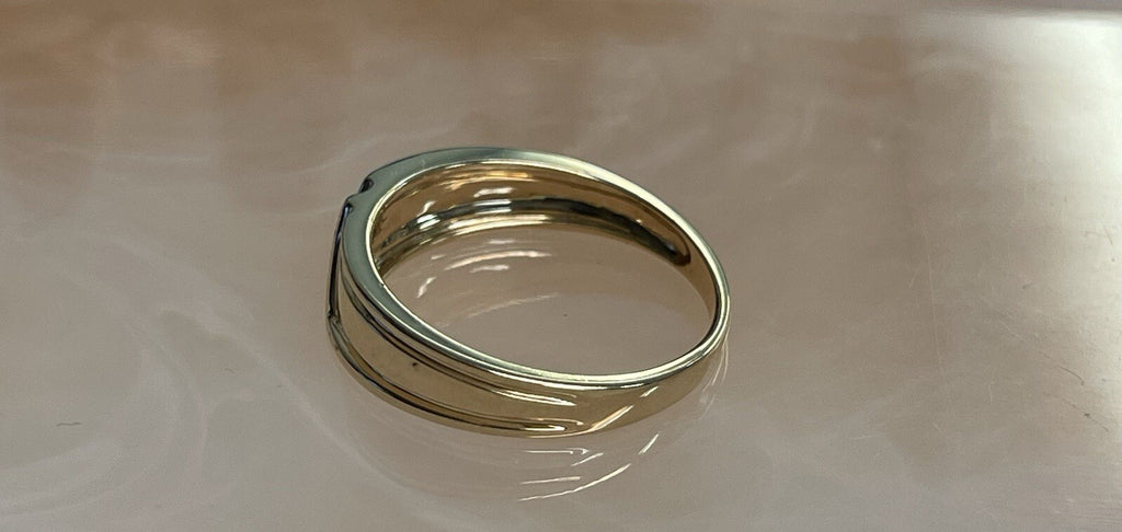 10K Yellow Gold Wedding Band