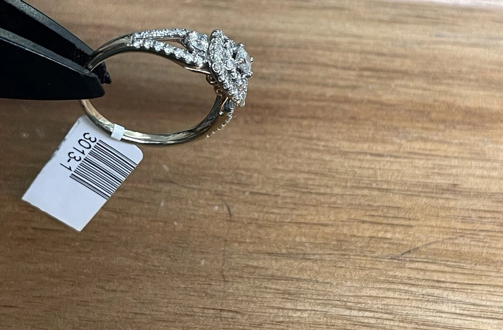 14K Two-Tone Diamond Cluster Ring Sz 9.5 | DD Pawn Loans
