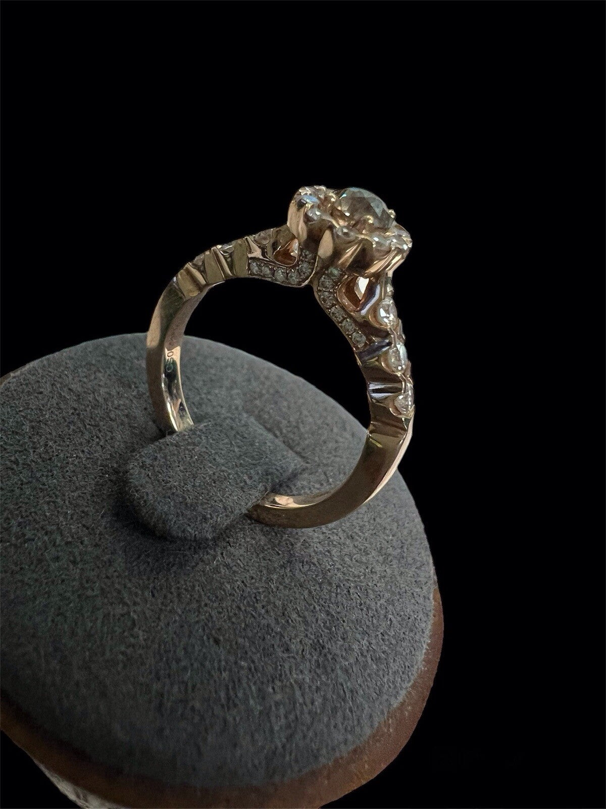 14K Rose Gold Round Diamond