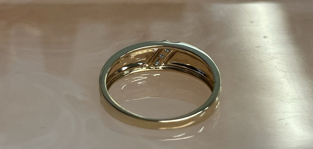 10K Yellow Gold Wedding Band