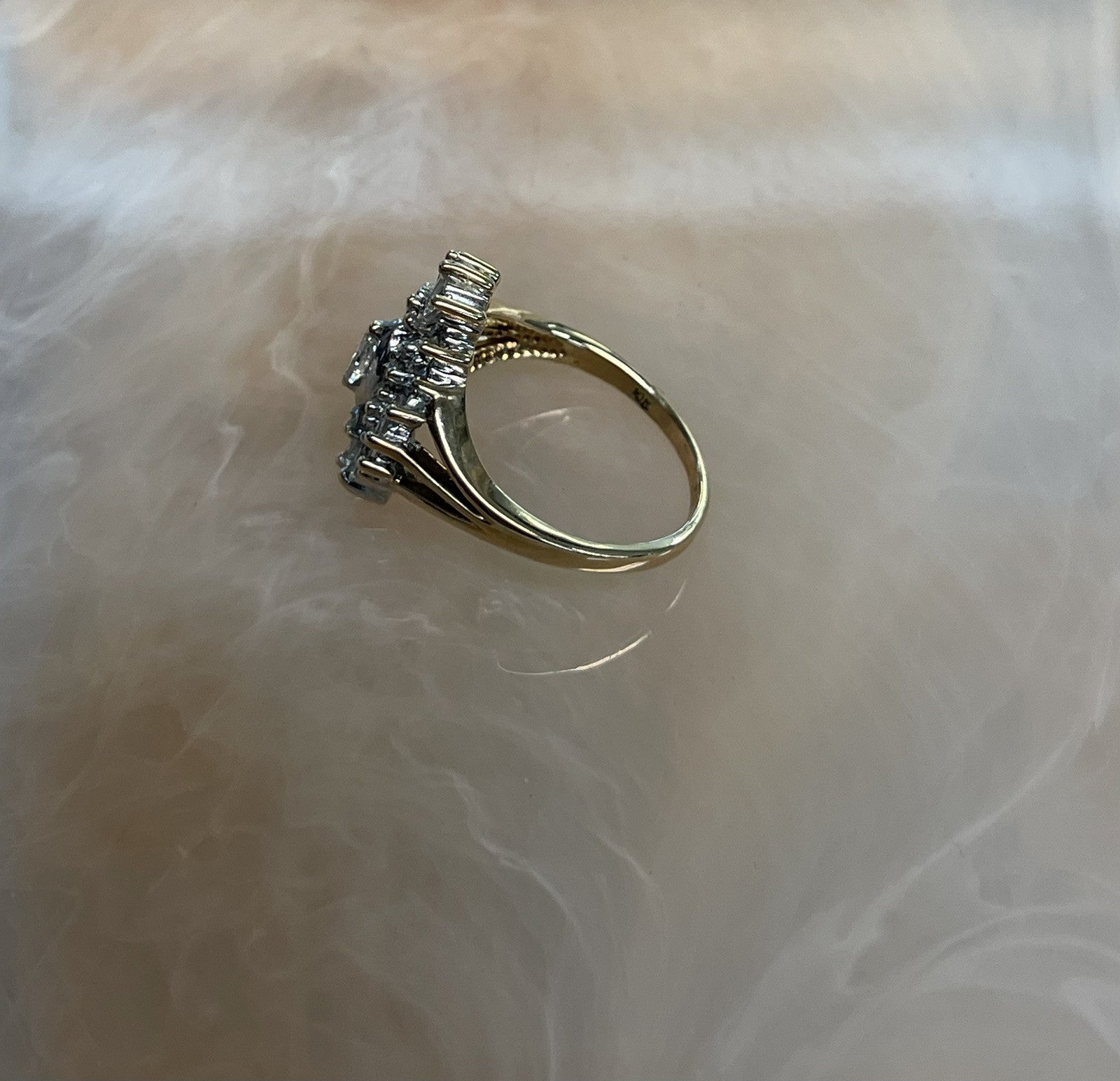 10K Gold Antique Flower Design