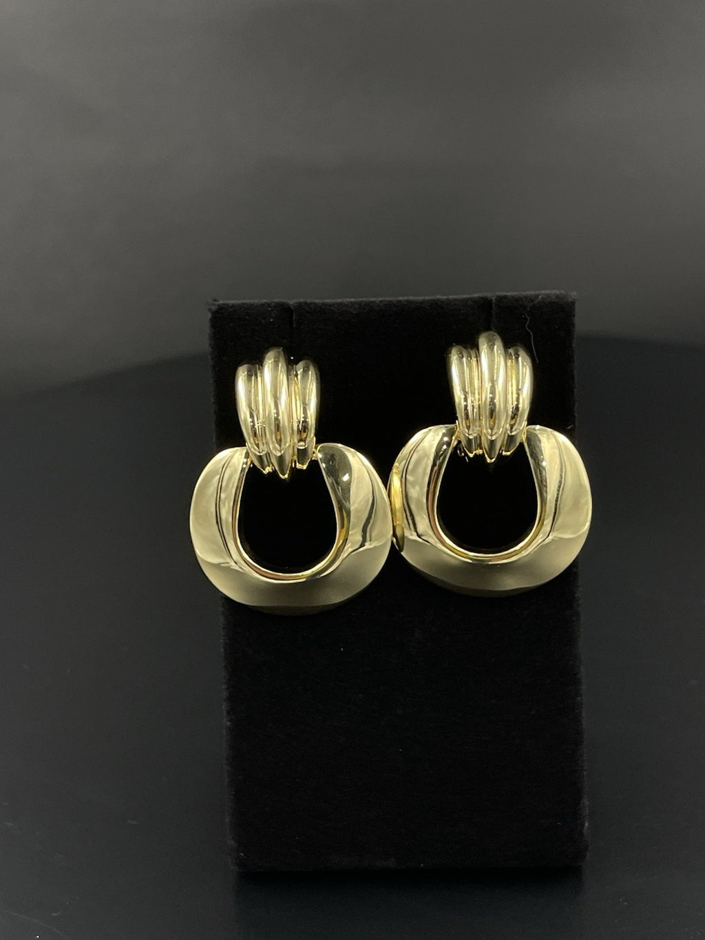 18K Gold Vintage Clip-On Earrings