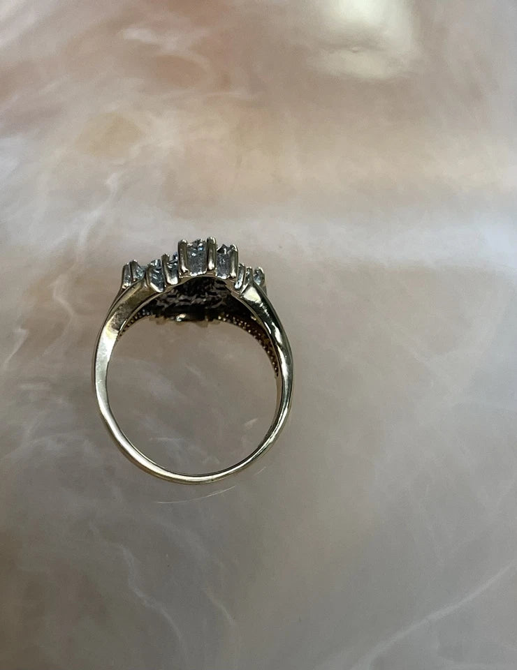 Antique Flower 10K Gold Ring – Sz 7.5, 5.1g | DD Pawn Loans